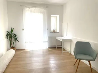 2-Zimmer-Immobilie mieten in Linz – 50 m², € 100 – Bild 5 von 6