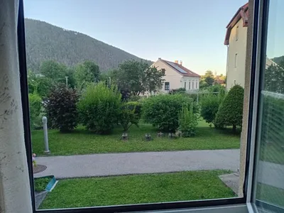 2-Zimmer-Wohnung mieten in Neunkirchen – 64 m², € 700