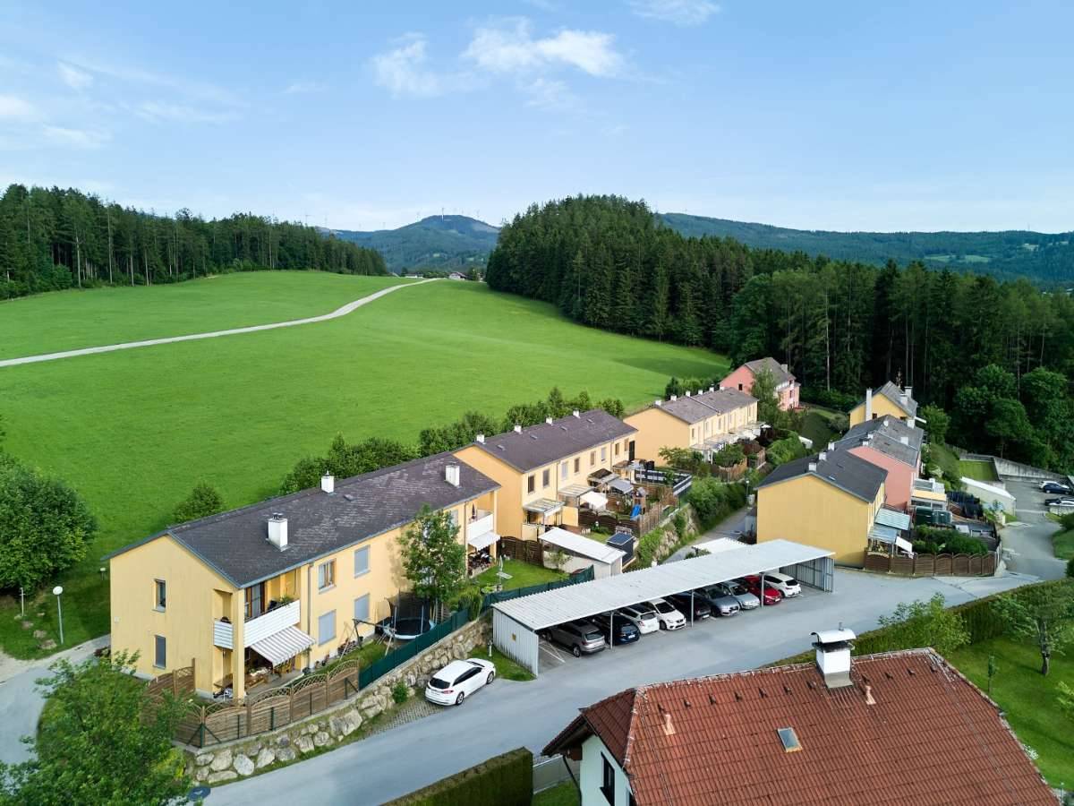 Große 4-Zimmer-Wohnung mit Balkon in idyllischer Lage - geförderte Miete ODER geförderte Miete mit Kaufoption - 4 Zimmer, Mürzzuschlag