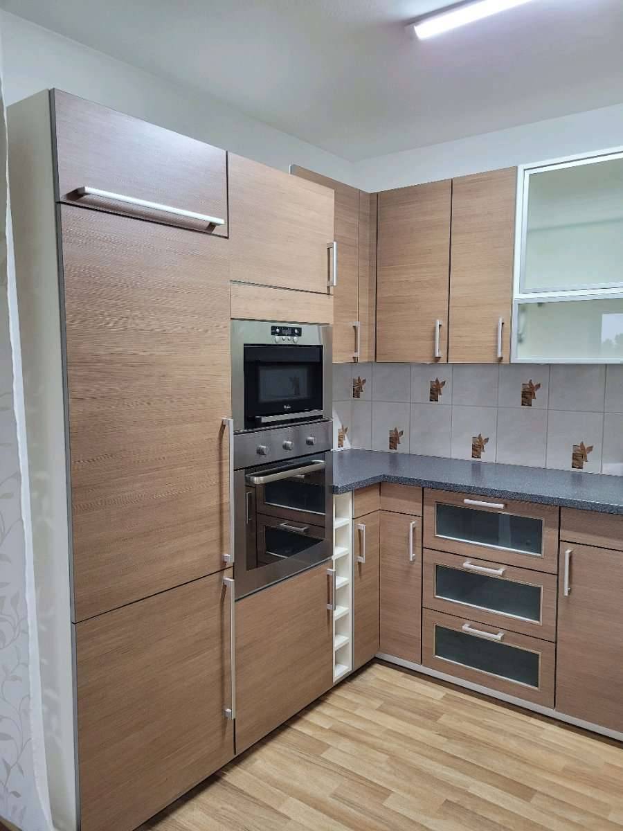 Helle 3 Zimmer Wohnung im Zentrum von Neunkirchen (mit Garage) - Ansicht 2