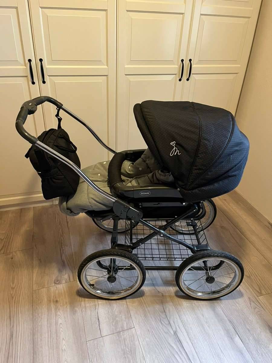 Roan Retro-Kinderwagen mit viel Zubehr,  110,- (3150 Wilhelmsburg) -  willhaben