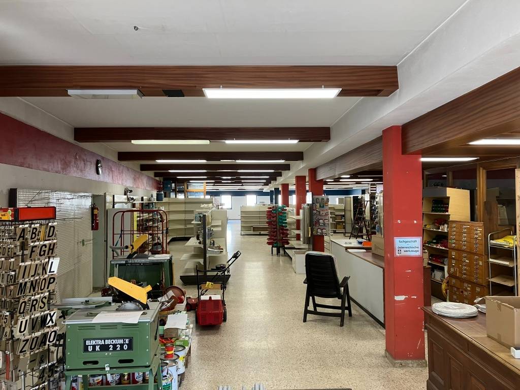 Großes Geschäftslokal (bis ca. 500m²) im Ortszentrum von Mauerkirchen - Ansicht 2