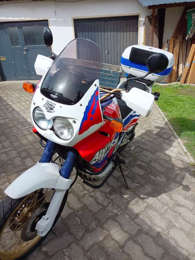 Honda XR v750 africa twin Enduro