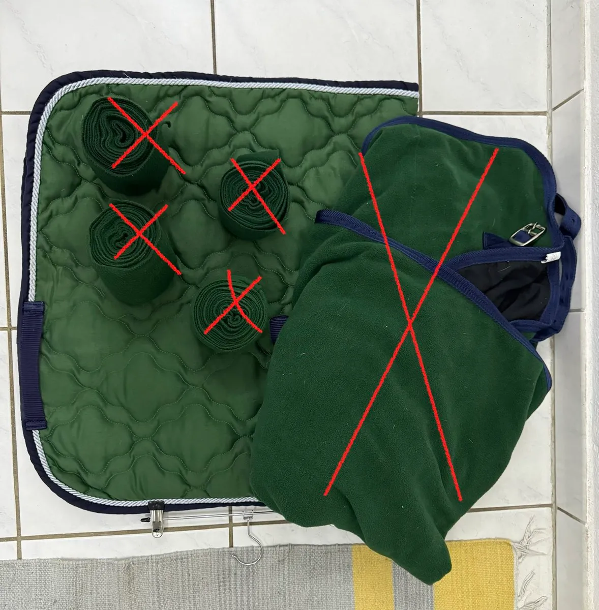 Sehr schöne dunkelgrüne Schabracke von HKM - DECKE UND BANDAGEN VERKAUFT!, € 10,- (8713 Sankt Stefan ob Leoben)