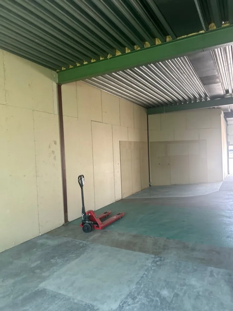 Provisionsfrei von Privat! 110 m² Halle im Gewerbepark Ost in Enzenreith zu vermieten! – pohled 3