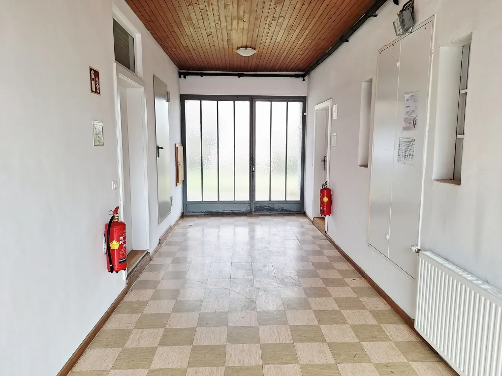 MEHRPARTEIENHAUS MIT 4 WOHNEINHEITEN NAHE DEM ZENTRUM VON FÜRSTENFELD - Ansicht 3