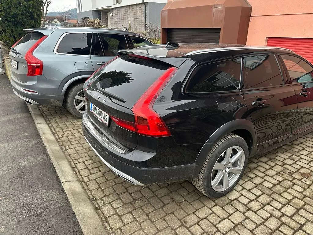 Volvo V90