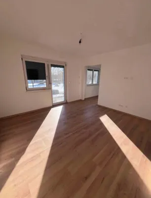 5-Zimmer-Wohnung mieten in Linz Land – 120 m², € 1.550 – Bild 3 von 4