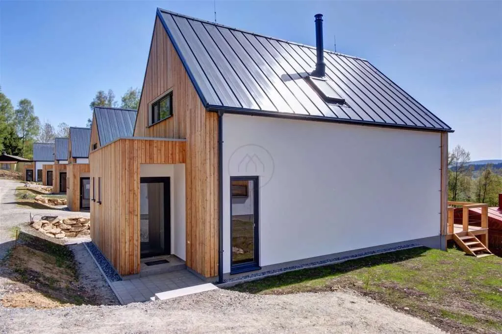 Ferienhaus mit vier Schlafzimmern, Terrasse und Seeblick - Horní Planá - Vista 2