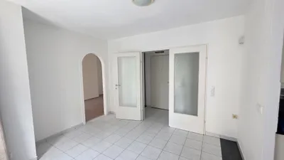 2-Zimmer Wohnung in ruhiger, verkehrsgünstiger Lage – Bild 2