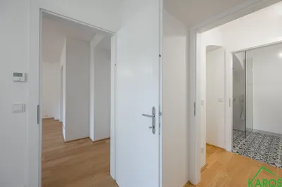 AUHOFSTRAßE - VILLA AUHOF Gartenwohnung - klassischer Stil trifft modernen Komfort – Bild 3