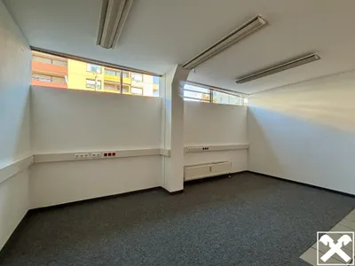 Immobilie mieten in Innsbruck – 135 m², € 2.998 – Bild 4 von 5