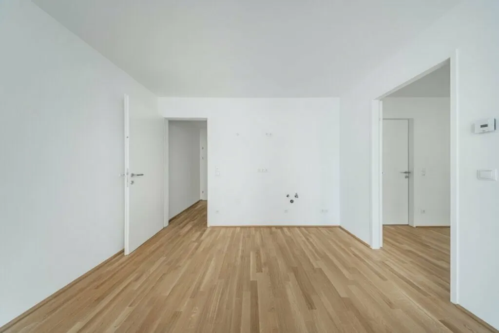 ERSTBEZUG >> bodentiefe Fenster in westseitiger Anlegerwohnung mit Loggia >> TOP LAGE - Ansicht 3