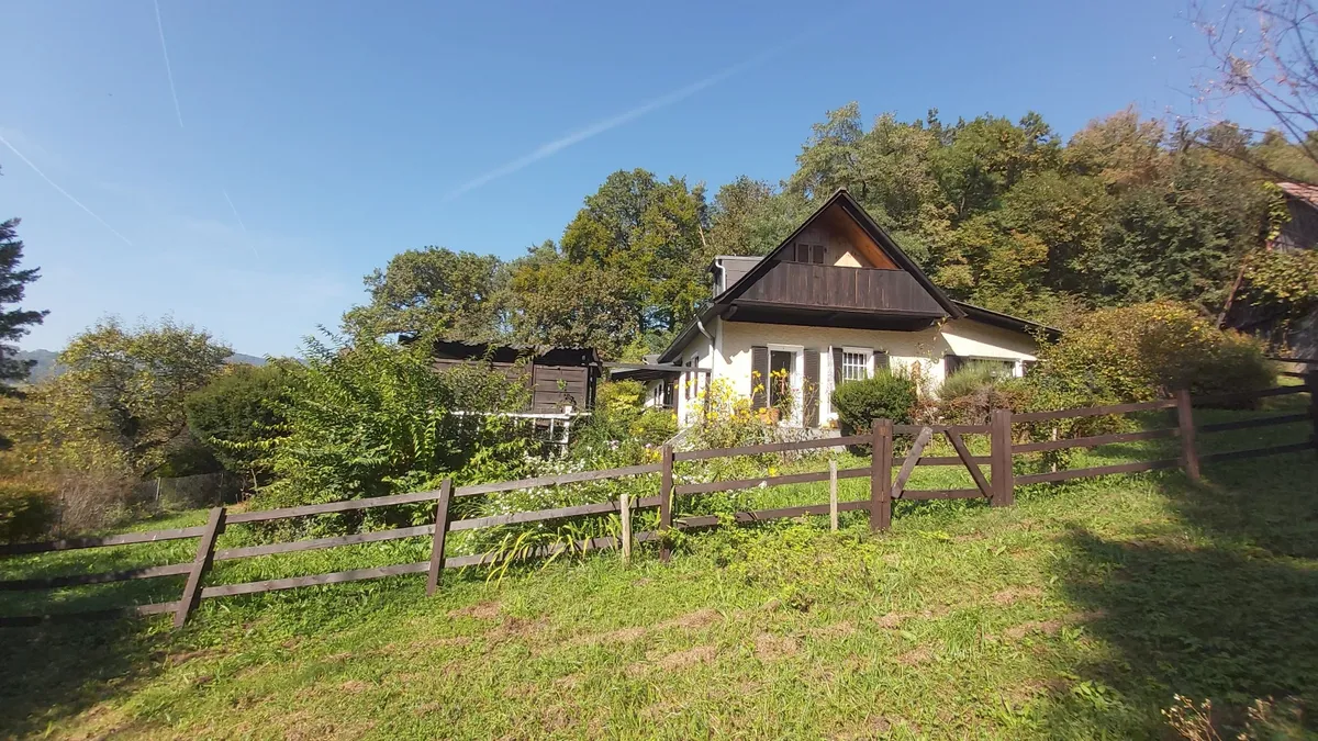 Villengrundstück in ruhiger Aussichtslage