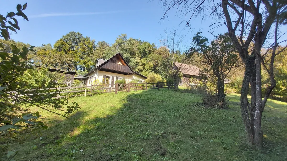 Villengrundstück in ruhiger Aussichtslage - Ansicht 2