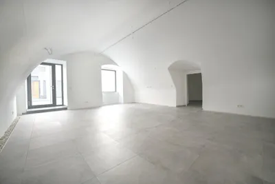 3-Zimmer-Gewerbeimmobilie mieten in Wels – 85 m², € 611 – Bild 4 von 11