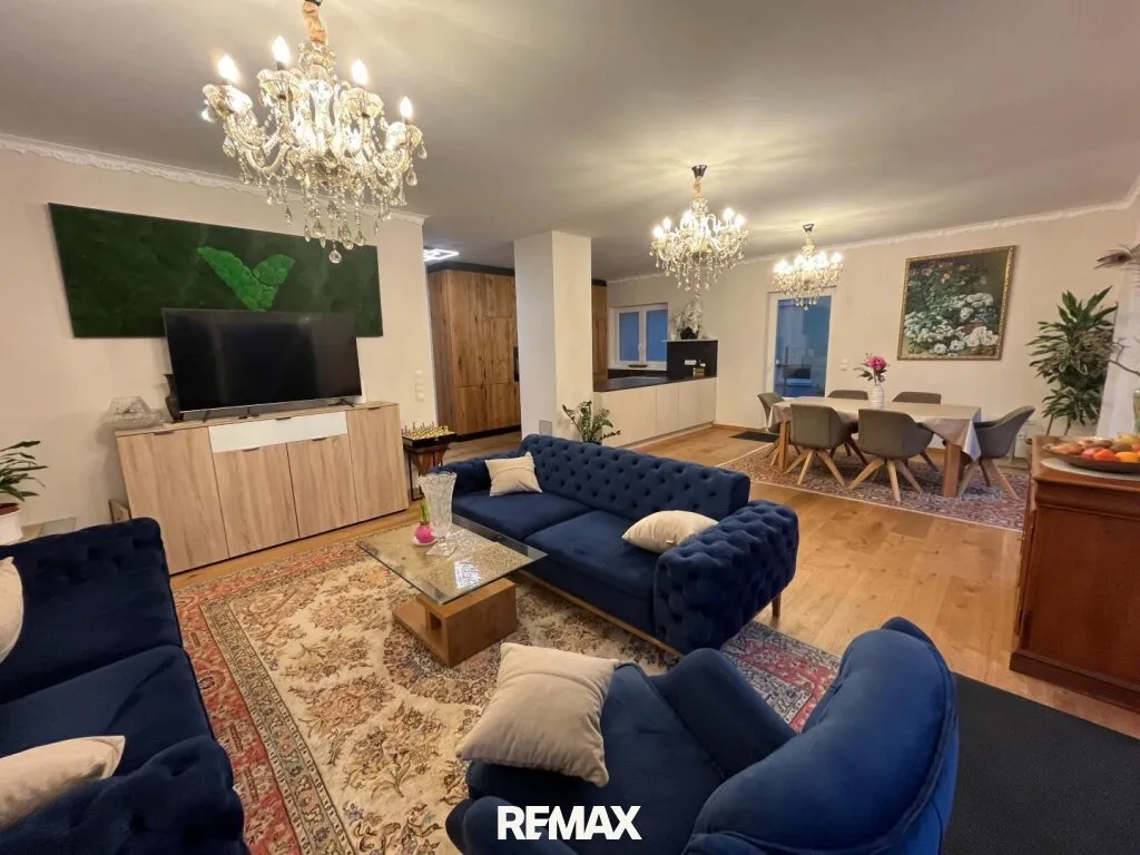 Gemütlicher Wohntraum mit viel Platz, großem Eigengrund und Dachterrasse - Vista 2