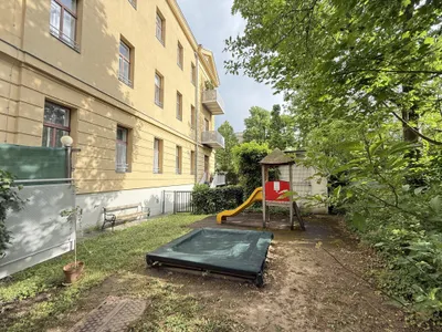 Schöner Altbau in einer parkähnliche Anlage! – Bild 3