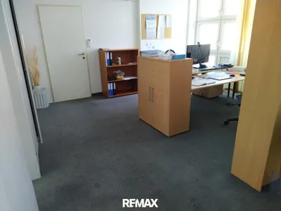11-Zimmer-Gewerbeimmobilie mieten in Wien – 235 m², € 2.953 – Bild 7 von 10
