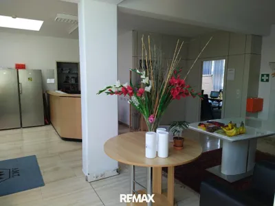 11-Zimmer-Gewerbeimmobilie mieten in Wien – 235 m², € 2.953 – Bild 3 von 10