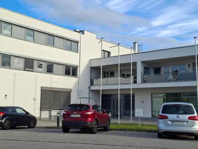 Gewerbeimmobilie mieten in Steyr – 213 m², € 3.408