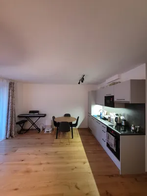 Helle 2-Zimmer-Wohnung mit Garten im Innenhof – Bild 3