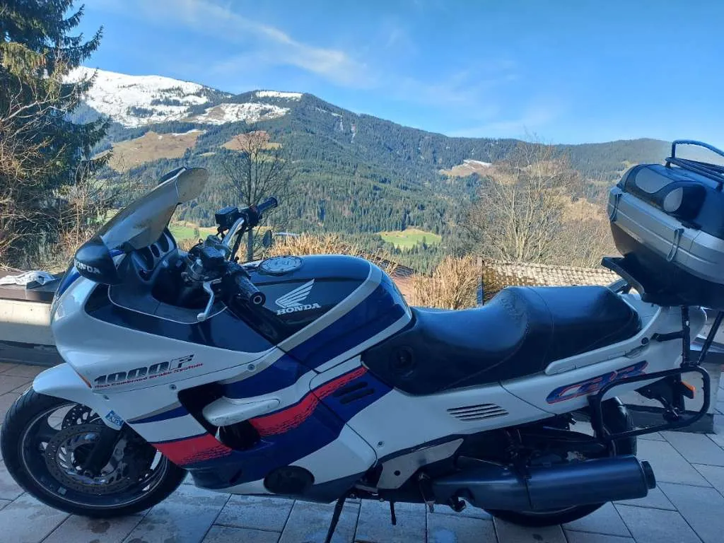 Honda CBR