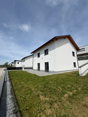 6-Zimmer-Haus mieten in Grieskirchen – 150 m², € 1.800 – Bild 3 von 45