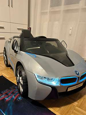 BMW i8 Coupe Model Auto Fahrzeug Spielzeug Dekoration, € 14,90 (4690  Schwanenstadt) - willhaben