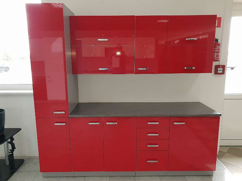 neu Küche 220 cm Rot Hochglanz, € 575,- (1030 Wien) - willhaben
