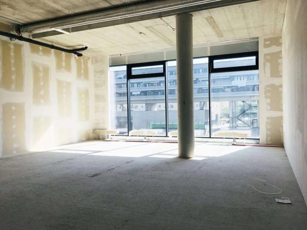 Büro für Kreative - Erstbezug - Mitte Lehen - Widok 2