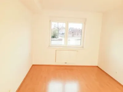 3-Zimmer-Wohnung mieten in Neunkirchen – 82,03 m², € 1.142 – Bild 4 von 7