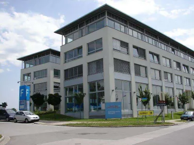 Gewerbeimmobilie mieten in Bruck an der Leitha – 487 m², € 10