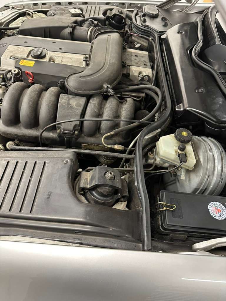 (verkauft) Mercedes SL R129 Dichtung Motorhaube