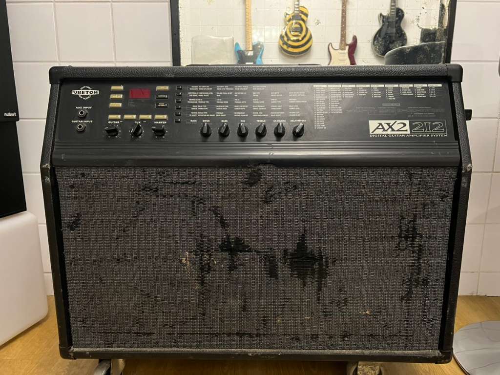 Line 6 AX2 212