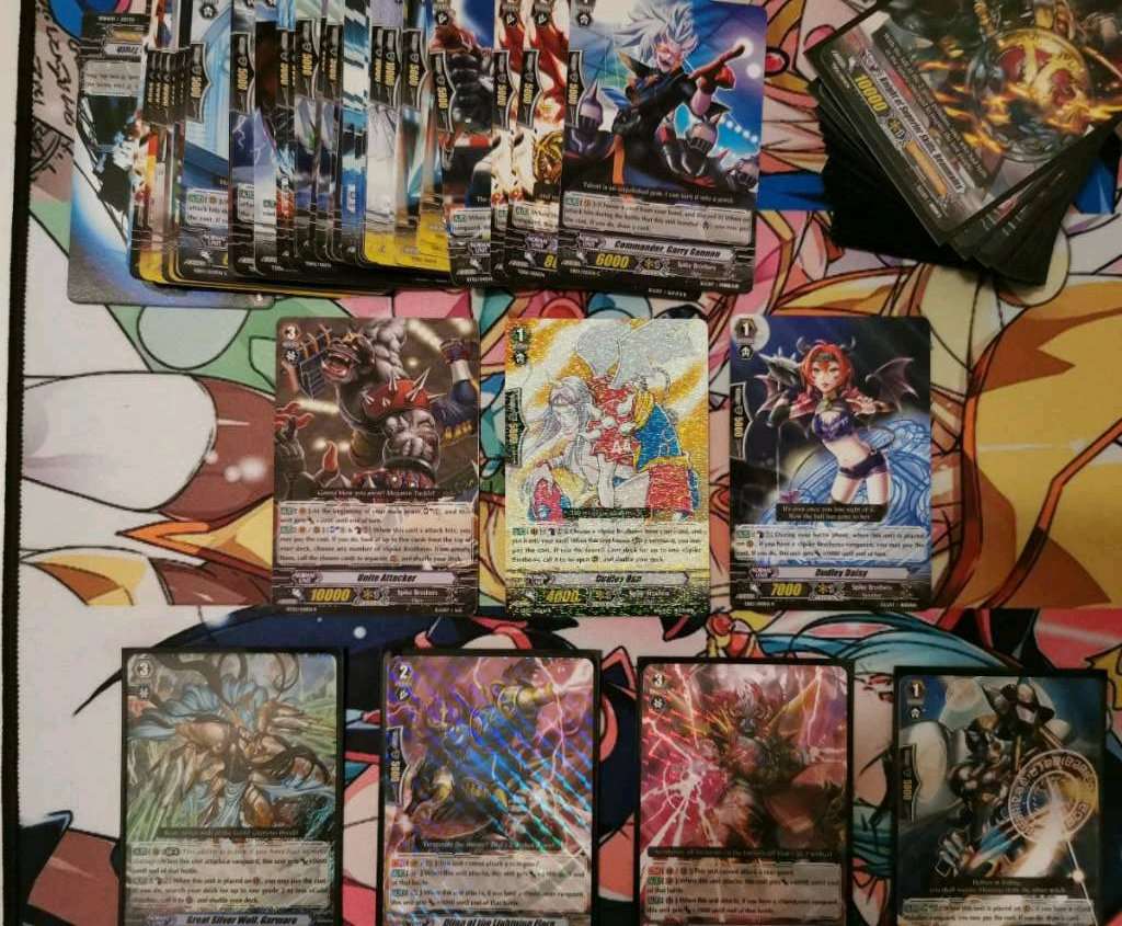 Cardfight Vanguard Karten Gold Paladin