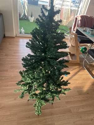 Weihnachtsbaum mit tasche, € 40,- (8055 Graz) - willhaben