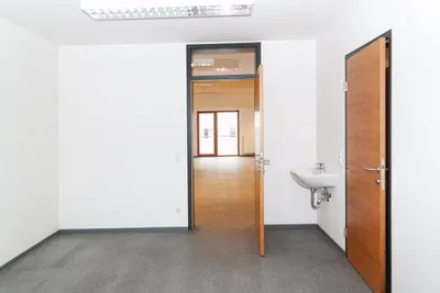 4-Zimmer-Gewerbeimmobilie mieten in Neusiedl am See – 150 m², € 2.247 – Bild 12 von 19