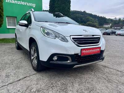 Peugeot 2008 1,2 VTi Allure