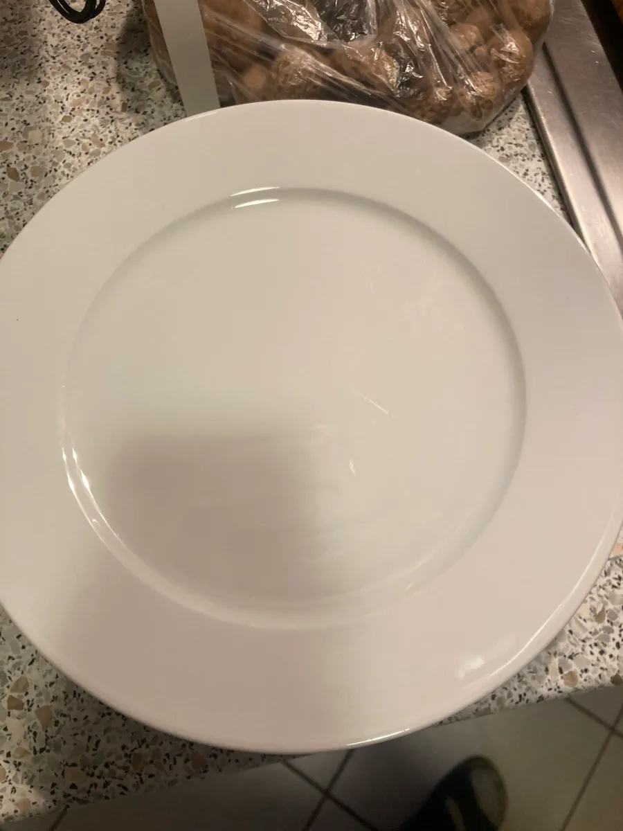Ikea 365: 4 große Eßteller/ 4 große Suppenteller, € 10,- (1040 Wien)