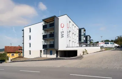 3-Zimmer-Wohnung mieten in Vöcklabruck – 82 m², € 820 – Bild 2 von 3