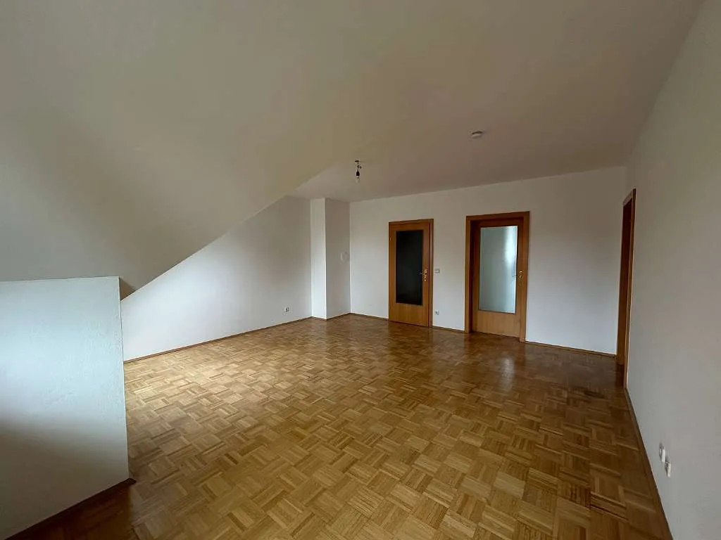 NEUE KÜCHE - Tolle 4-Zimmerwohnung mit Balkon in AKTION - geförderte Miete ODER geförderte Miete mit Kaufoption - 4 Zimmer - Ansicht 3