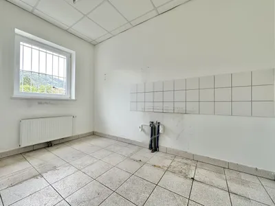 Gewerbeimmobilie mieten in Leoben – 650 m², € 1.000 – Bild 8 von 15