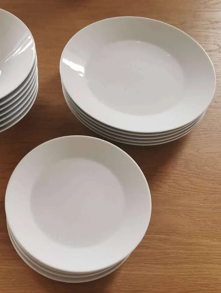 Geschirr Ikea weiß, € 10,- (4633 Kematen am Innbach)