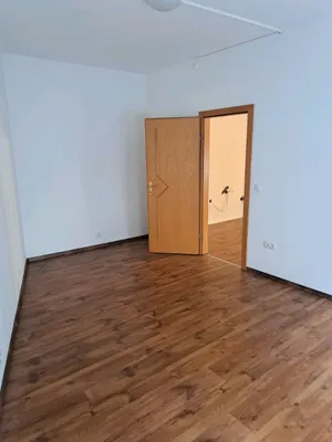2-Zimmer-Wohnung mieten in Braunau am Inn – 45 m², € 550 – Bild 4 von 12