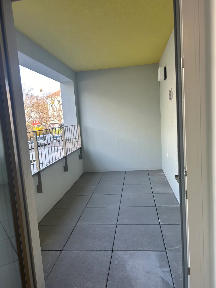 Neubau Top 2 Zimmer Wohnung mit Loggia – pohled 3