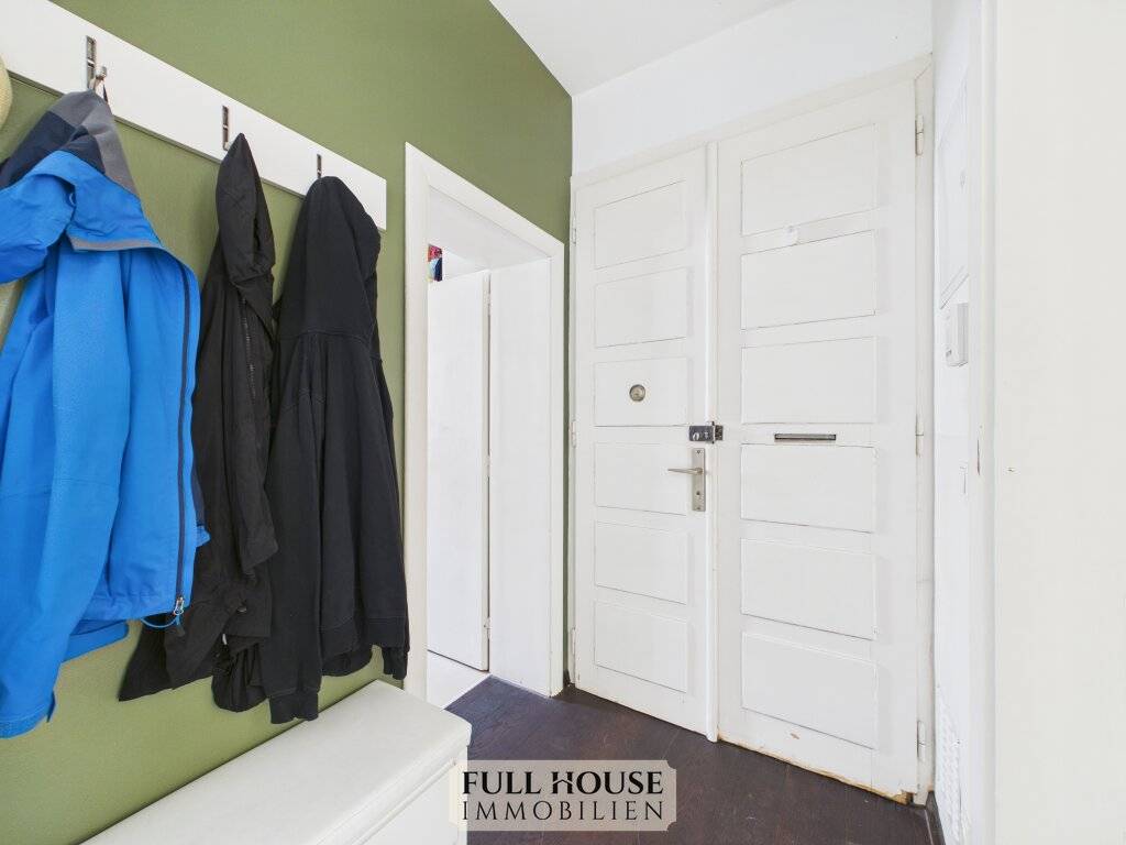 RESERVIERT ***Komplett Möbliert*** Großzügige Dreizimmer-Altbauwohnung in TRAUMLAGE!!! - Ansicht 2