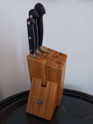 Bambus Messerblock + Zwilling Professional S Messer 3 Stueck,  150,- (1130  Wien) - willhaben