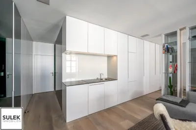 ab 1.8. : modern and fully furnited Loft-Apartment // top moderne und voll möblierte Loft-Wohnung // Naschmarkt – Bild 2