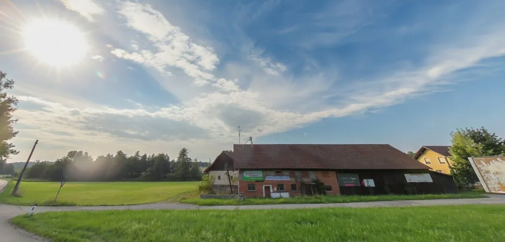 Großzügiges Gewerbegrundstück mit Entwicklungspotenzial in Brünning bei Raab - Ansicht 2